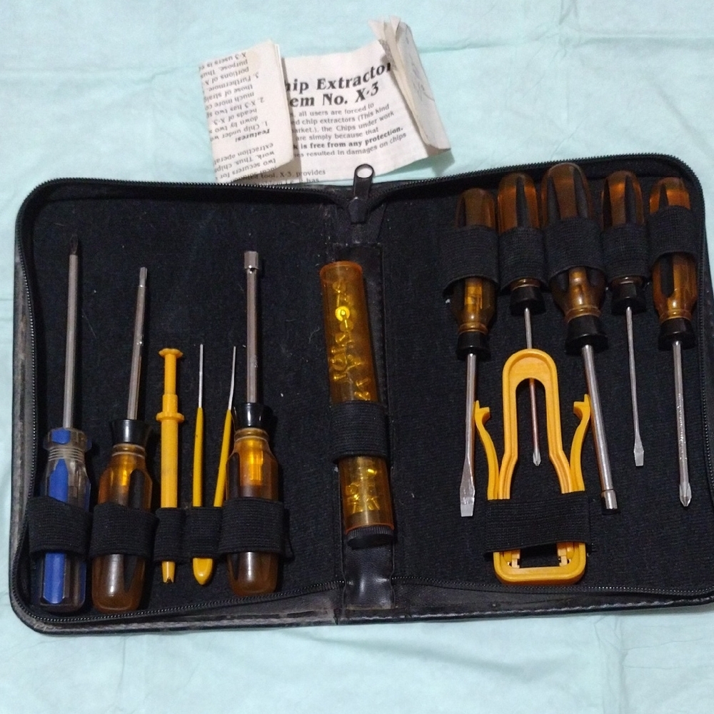 Tech Tools 6 by -9" zippered Case Vintage